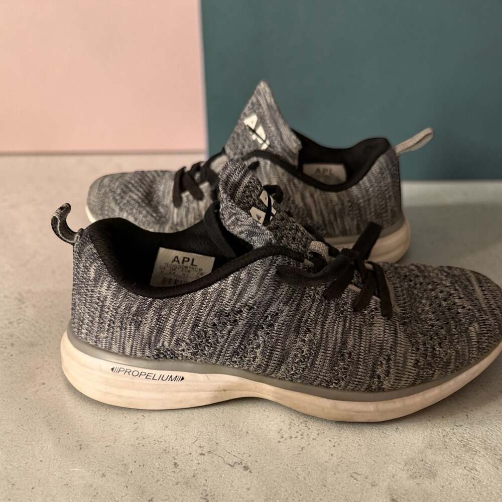 APL Women's TechLoom Pro Running Shoes in Heather Grey